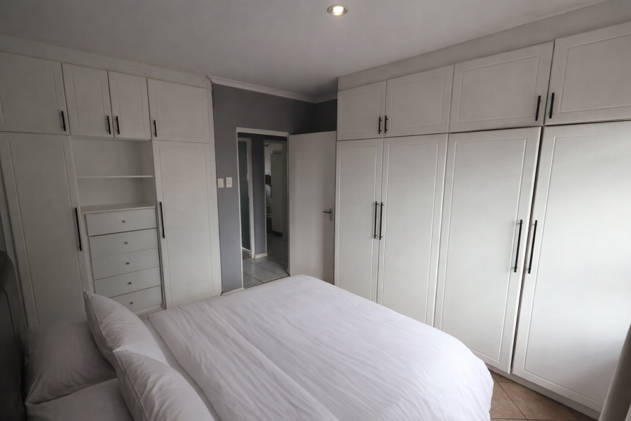 2 Bedroom Property for Sale in Beacon Bay Eastern Cape